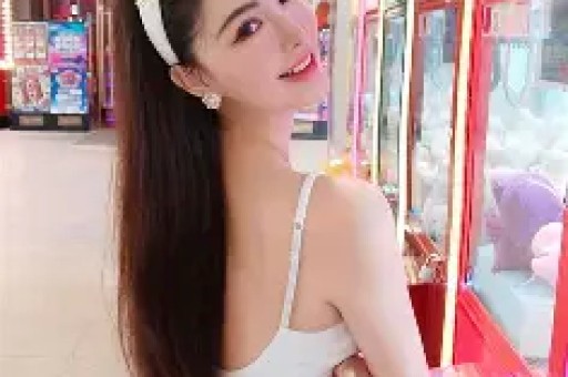 网红司晓迪直播骂白鹿“素颜普通、媚男看不起人”！评论区翻车连闺蜜都拆台蹭热度翻车最快的一次