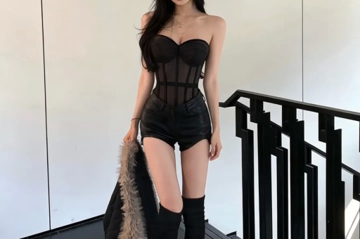 内娱1天4大瓜！顶流恋情、深夜泡酒吧、全身整容一个比一个离谱