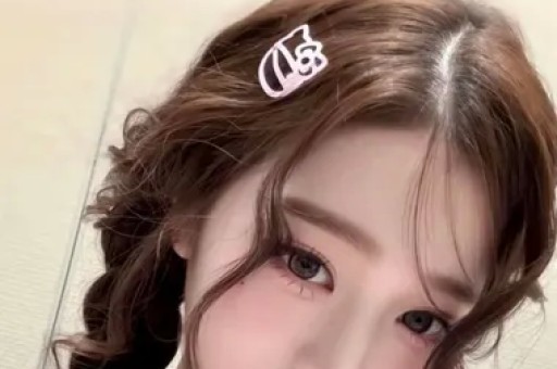 曝某知名女演员婚内出轨拍戏时与剧组男星乱搞被前夫当场抓包